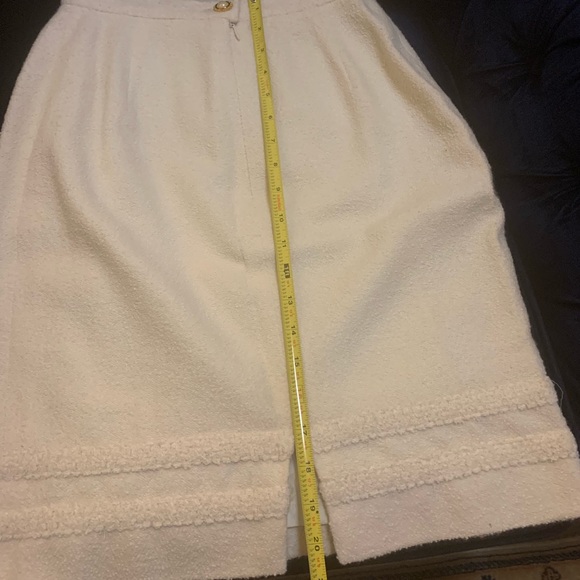 Wow 🤍  2pc Escada Suit Small Fit (34/38) - Picture 10 of 13